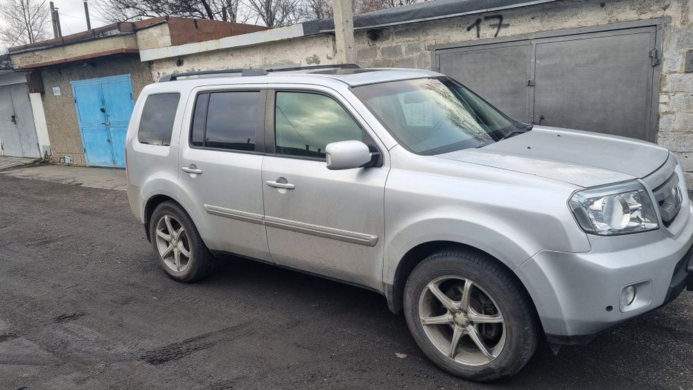 Продаётся классный личный  аппарат хонда пилот2  2008года,