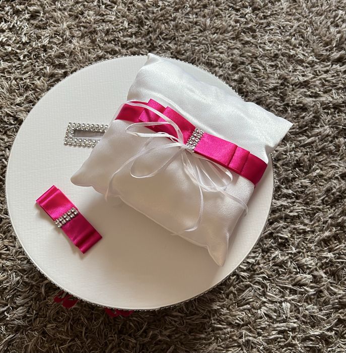 Pudełko na koperty i poduszka na obrączki