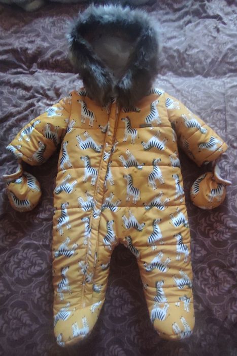 Зимовий комбінезон