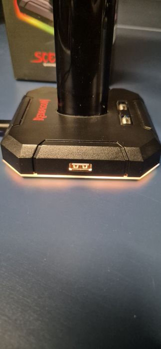 Stojak RGB na słuchawki Scepter Pro ReDragon