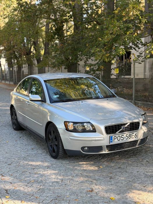 Volvo S40