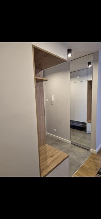 Komfortowe Mieszkanie  dla Wymagających 3700 cena z opłatami 59 metrów.