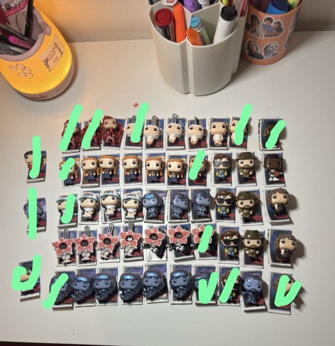 Bonecos, stranger things do kinder joy! (Tenho os 2 Wills)