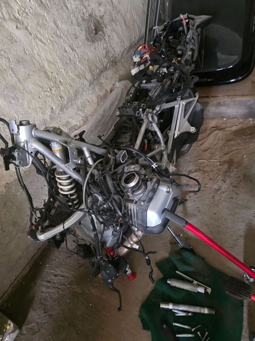 BMW RT BMW R1200rt do złożenia silnik ok około 50000km