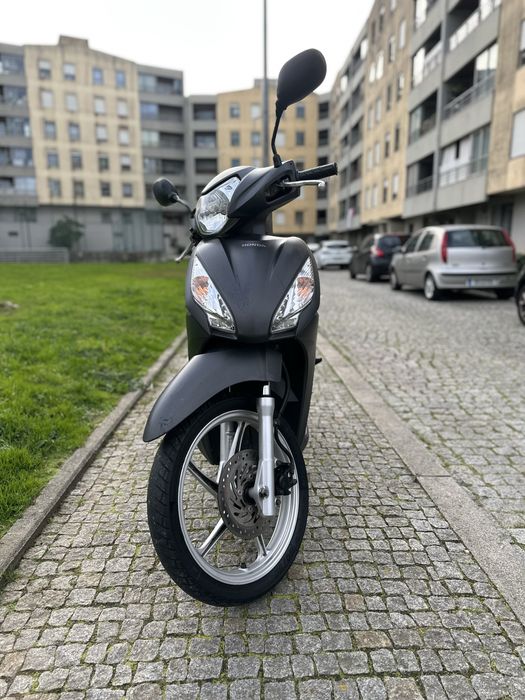 Honda Vision toda revisada segundo dono