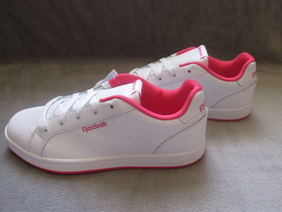 Nowe buty Reebok dla kobiety dziewczyny