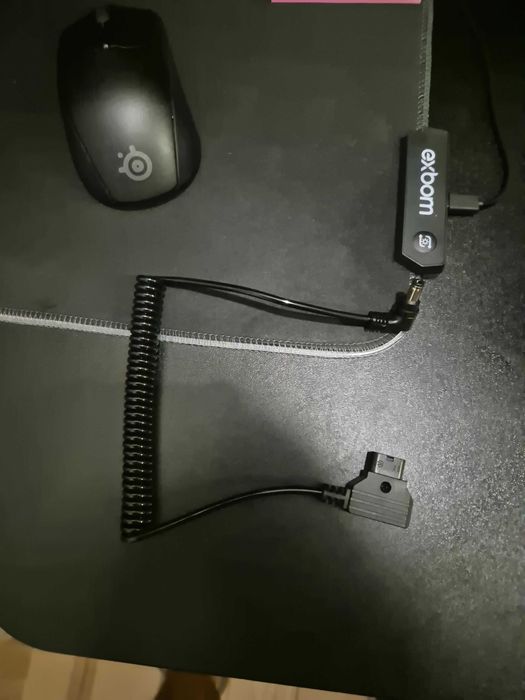 D-Tap Male to Right Angle DC 5.5x2.5mm