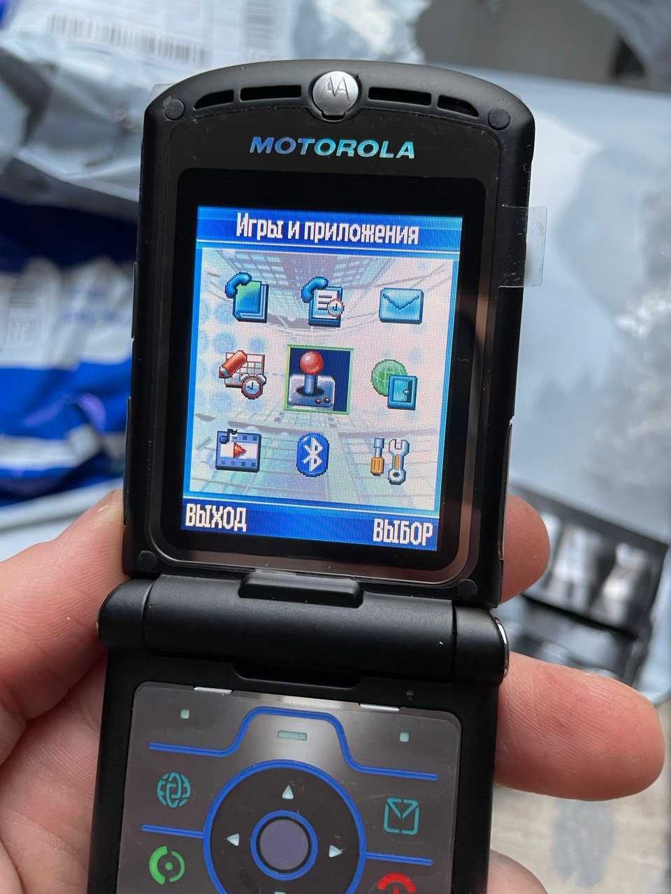 Motorola Razr V3 раскладушка (новый мобильный телефон): 1 380 грн ...