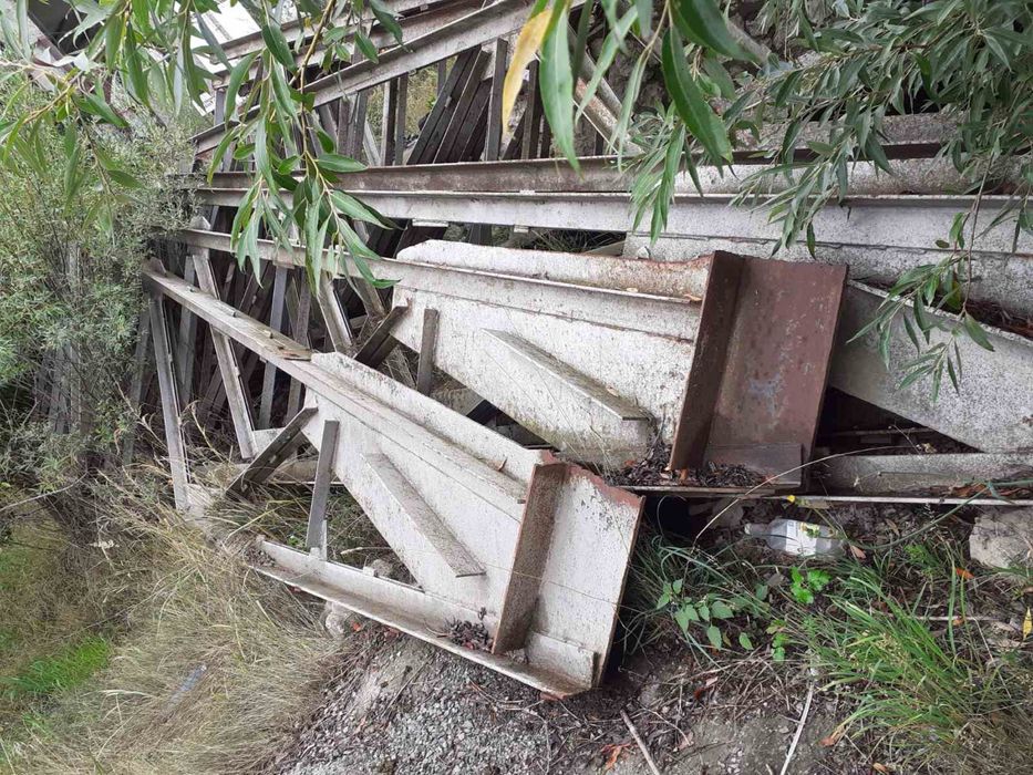 Продаж  складських конструкціі для ангару .