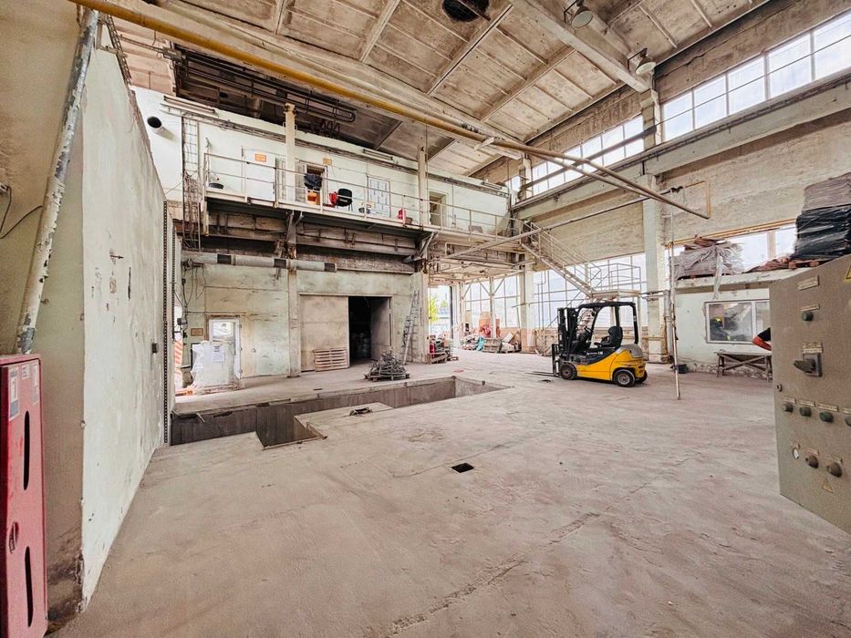 Оренда ВИРОБНИЦТВА / СКЛАДУ від 500 до 3000 м², ВИДУБИЧІ, ЦЕНТР, зручна логістика!