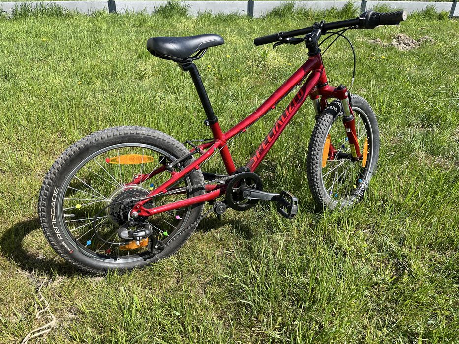 Rower dziecięcy Specialized Hotrock 20" czerwony