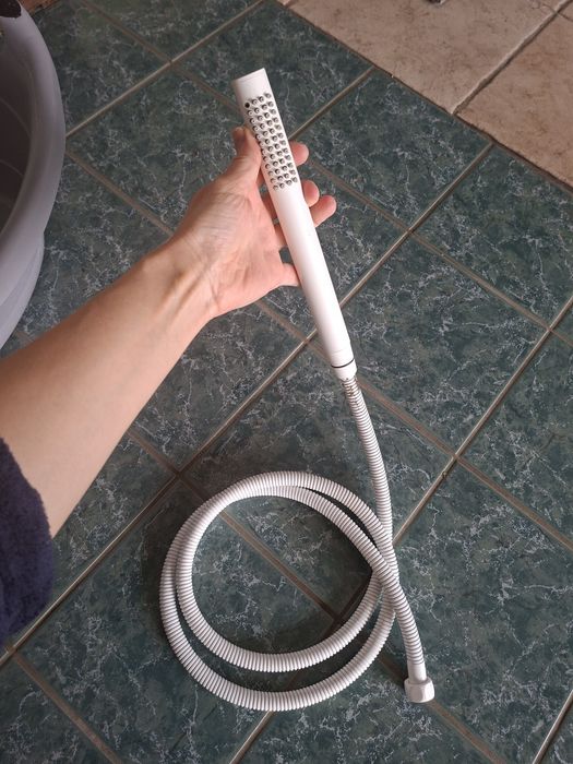 Wąż ze sluchawką prysznicową  za darmo