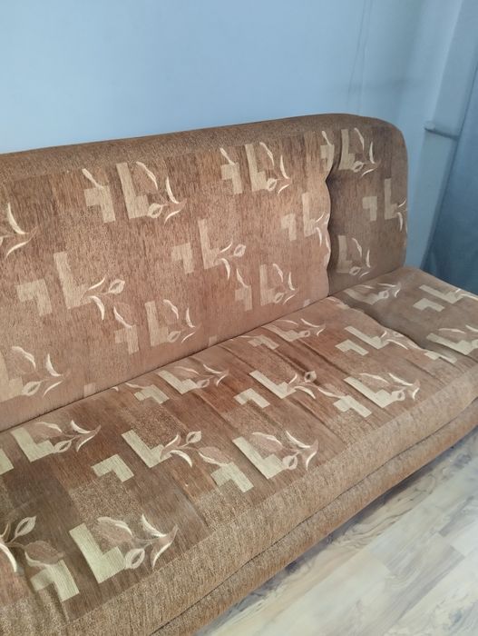 Łóżko  kanapa oddam za darmo
