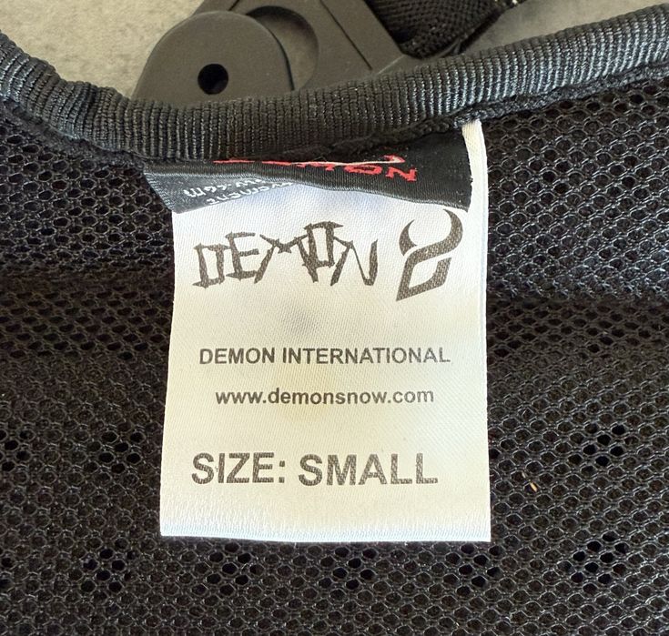 Захист спини Demon