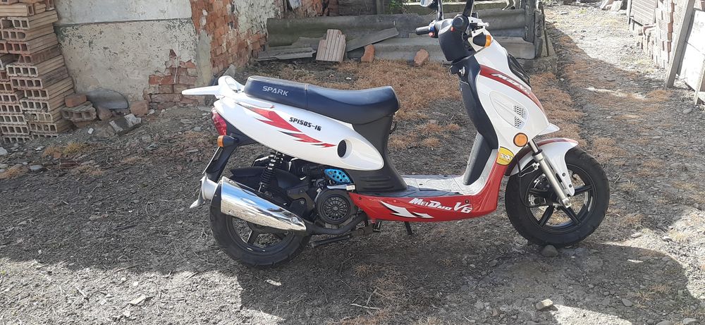 Продам скутер SPARK SP 150 S- 16