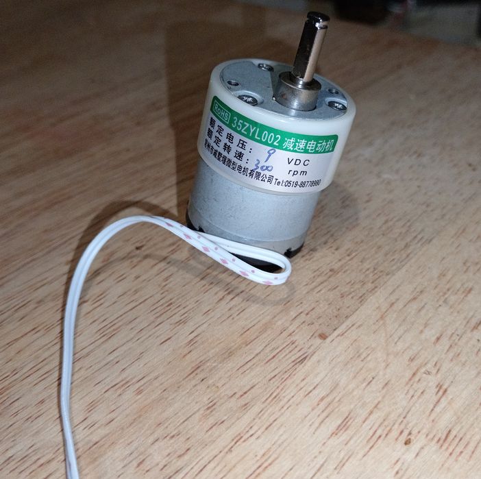 Мотор-редуктор 35ZYL002 (9V, 300 RPM) для счетчиков банкнот и DIY