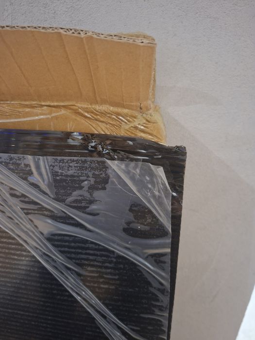 Garaż robota koszącego Arebos