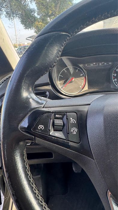 Opel Corsa E 1.0 – 2015 / Económico e Fiável