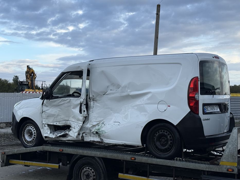 Розбираю Opel Combo Doblo 1.4газ/бенз 2013р цілим або частинами