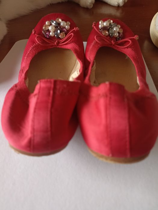 Sabrinas vermelhas da Zara