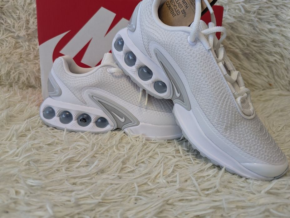 Взуття Nike wait max dn