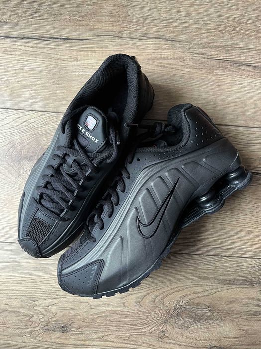 buty Nike Shox R4 Black GS r. 38.5 czarne - NOWE ORYGINALNE
