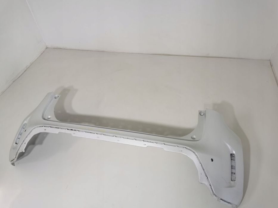 Zderzak Tylny Tył Toyota Yaris Cross 20-24