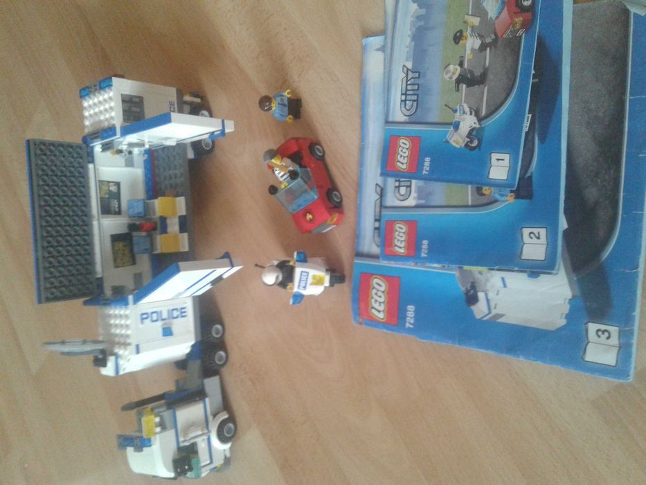 Lego City Mobilna jednostka policji 7288