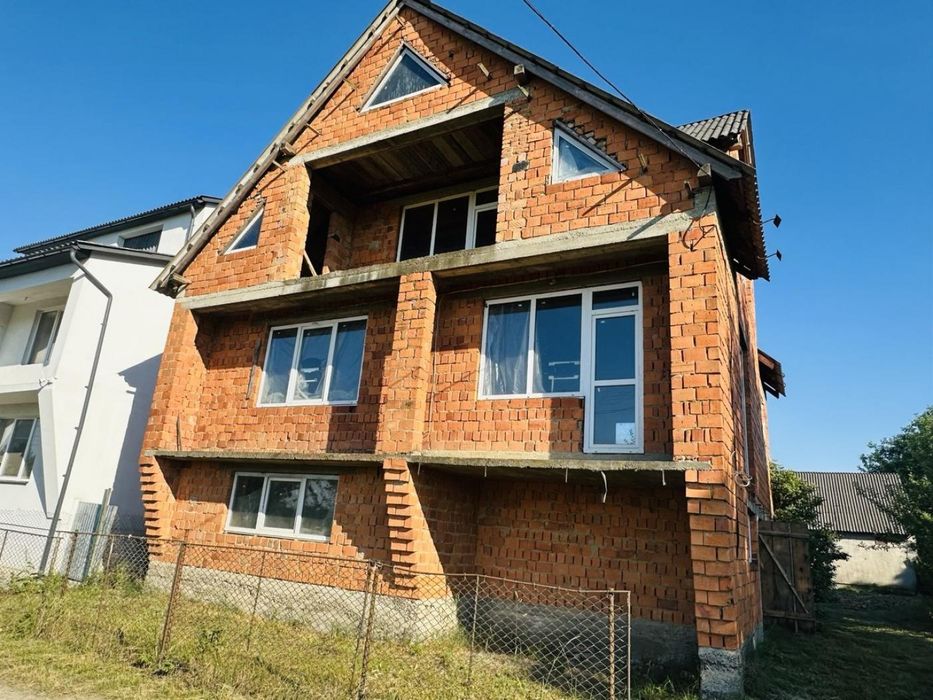 Продаж новобудови в селищі Вишково