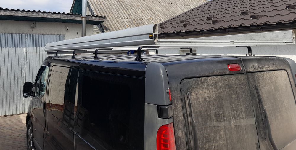 Продам багажнік на Рено Трафік(довга база)