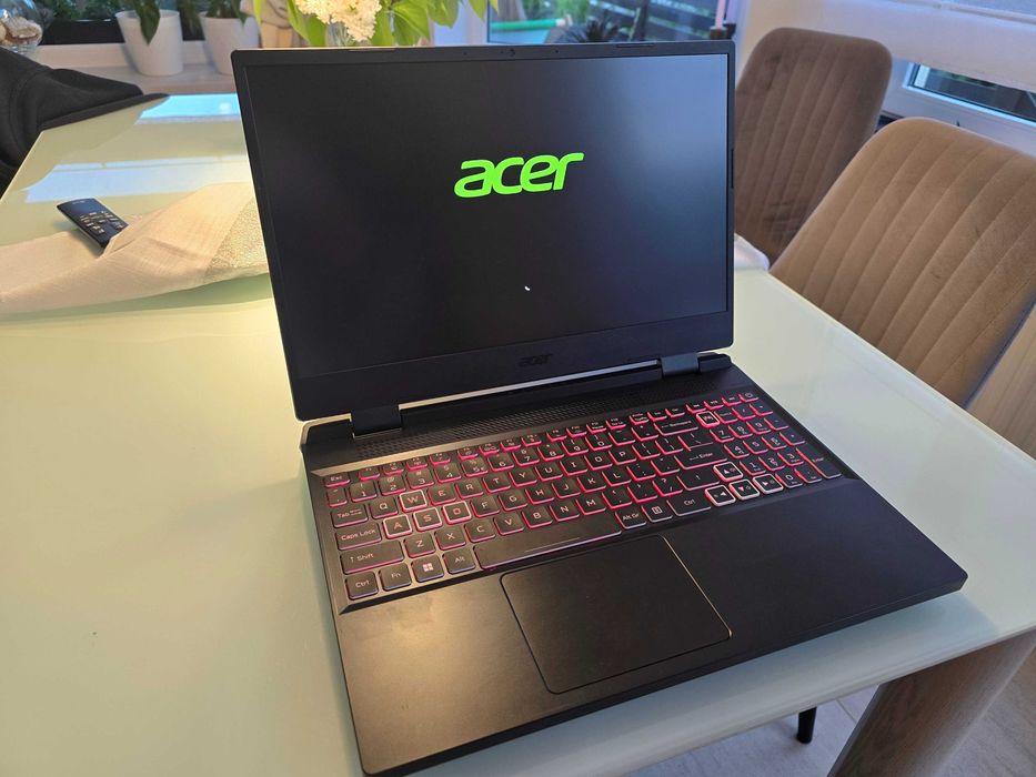 Laptop Acer Nitro 5 AN515-58-53F4