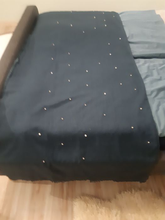 Narzuta na łóżko z perełkami.  Szyta na zamówienie