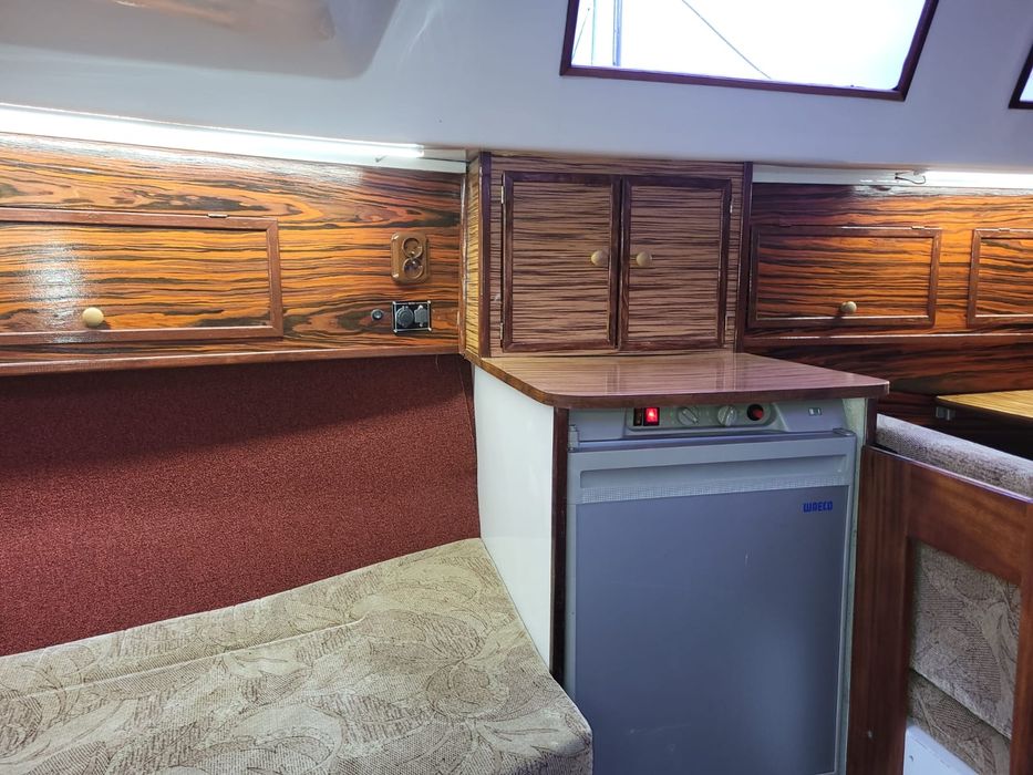 Jacht motorowy/ Łódź motorowa