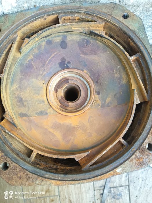 Bomba de poço ou para piscina também dá para pôr a água a circular
