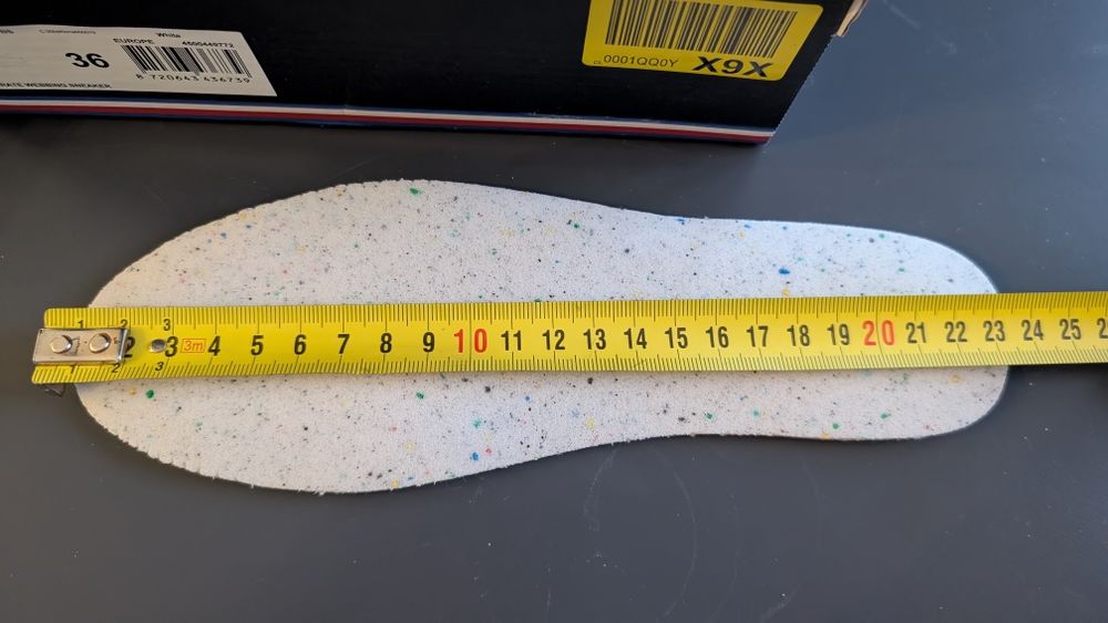 Tony Hilfiger snieakers