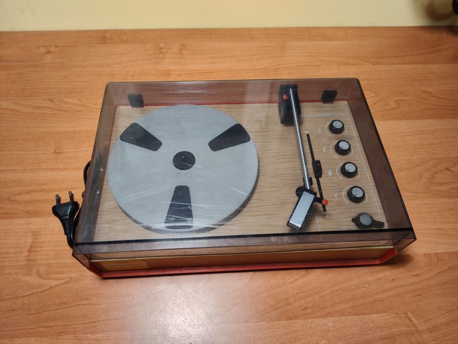 Gramofon ze wz. WG-417