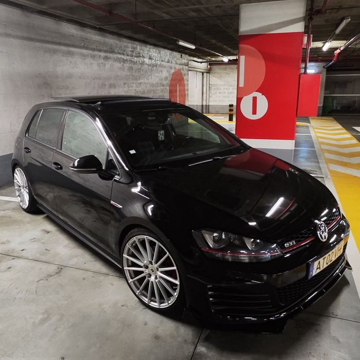 Volkswagen Golf VII GTI 2.0 TSI 220 cv DSG | Teto panorâmico