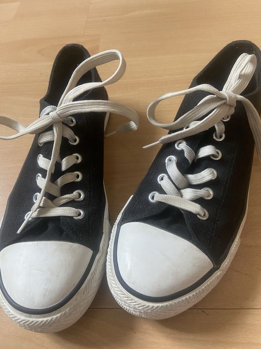 Trampki tenisówki czarne z białymi sznurówkami rozmiar 39 converse