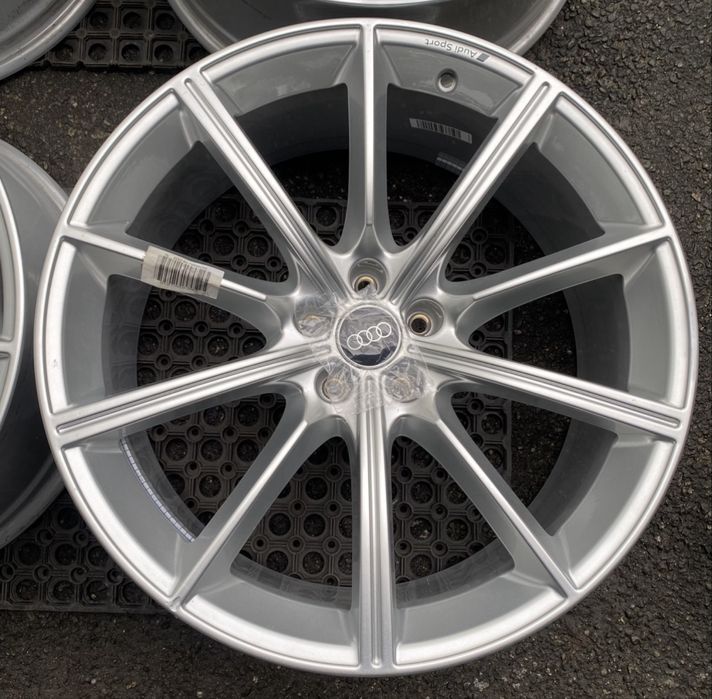 Диски Audi R21 A6 Q5 RS6 S6 Etron оригінальні 4K0601025AA