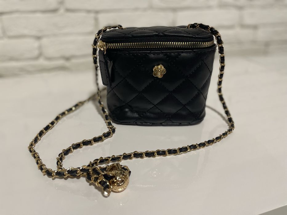 Сумочка в стилі Chanel