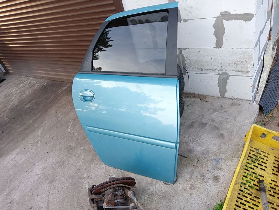 Opel Meriva  a drzwi kompletne z 397