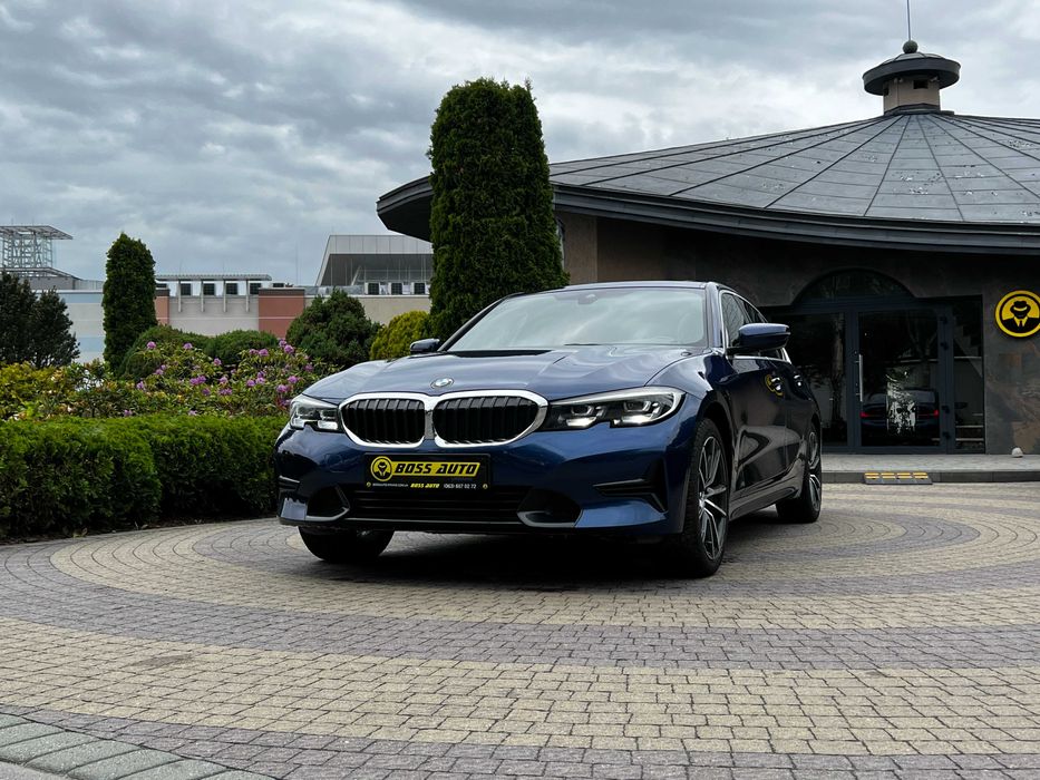 BMW 330 І 2019 року