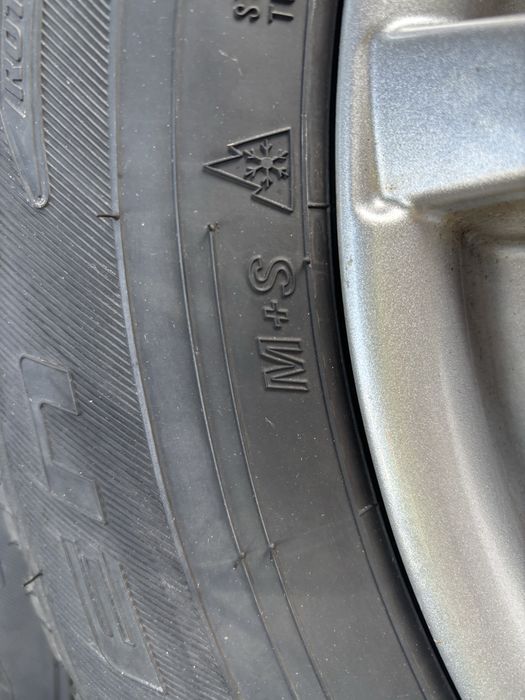 Komplet felgi opony wielosezon super stan Falken