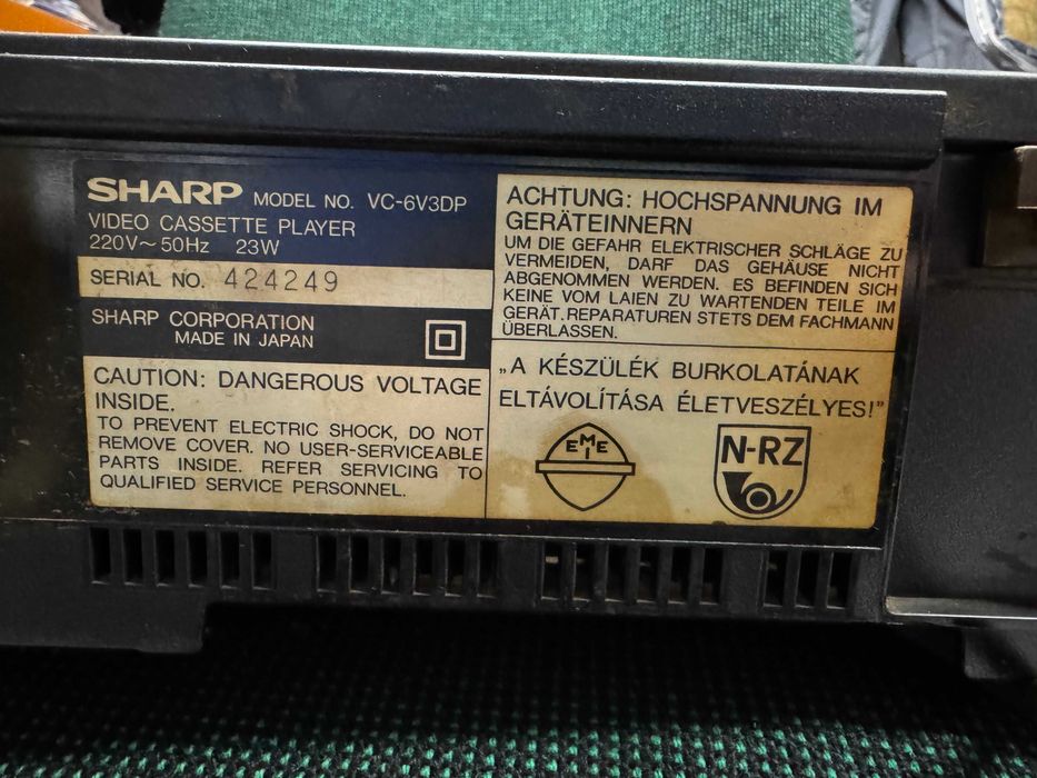 Magnetowid SHARP VC-6V3