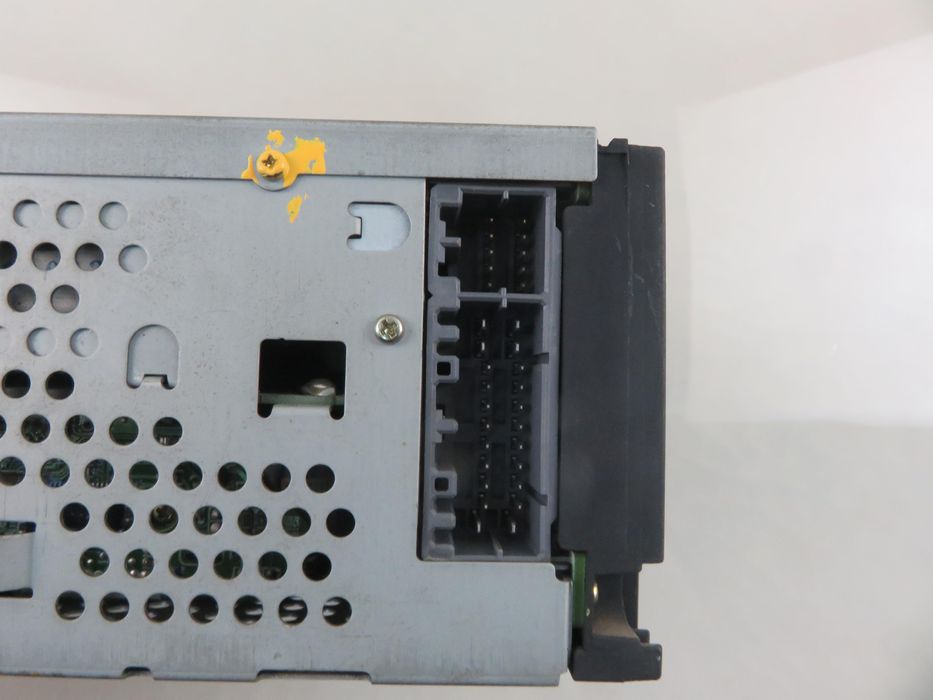 Radio Chrysler Voyager IV  + Kod