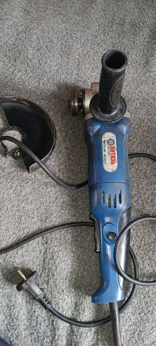 Болгарка Витязь на 1100 ват.