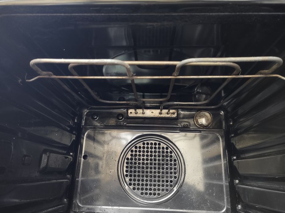 Духовий шкаф електричний