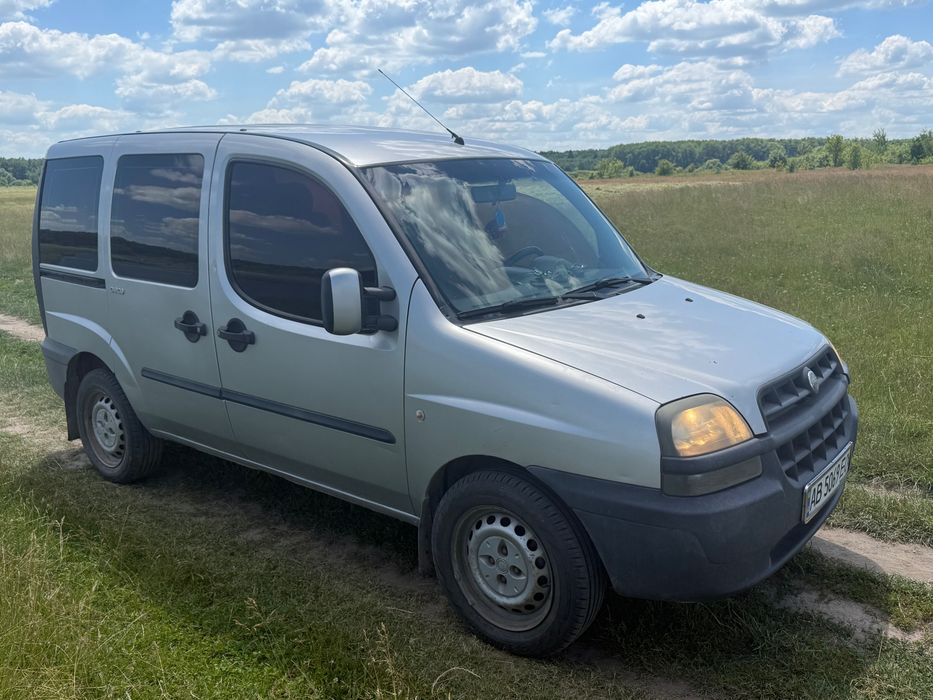 Автомобіль Fiat Doblo