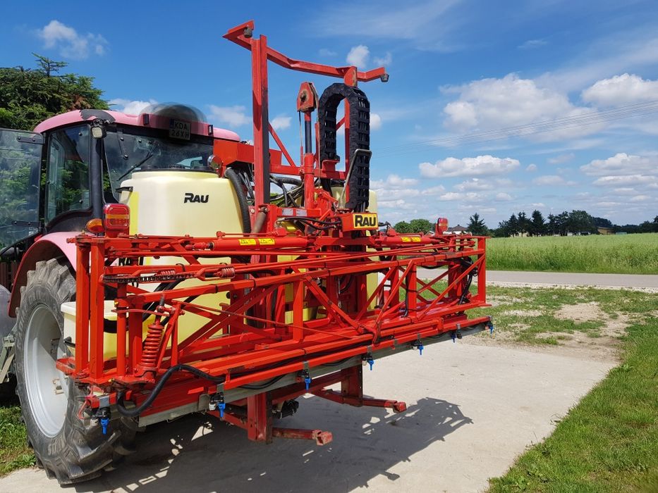 Opryskiwacz Rau D2 900l. 15 metrów