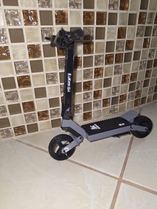 Kukirin g4 model